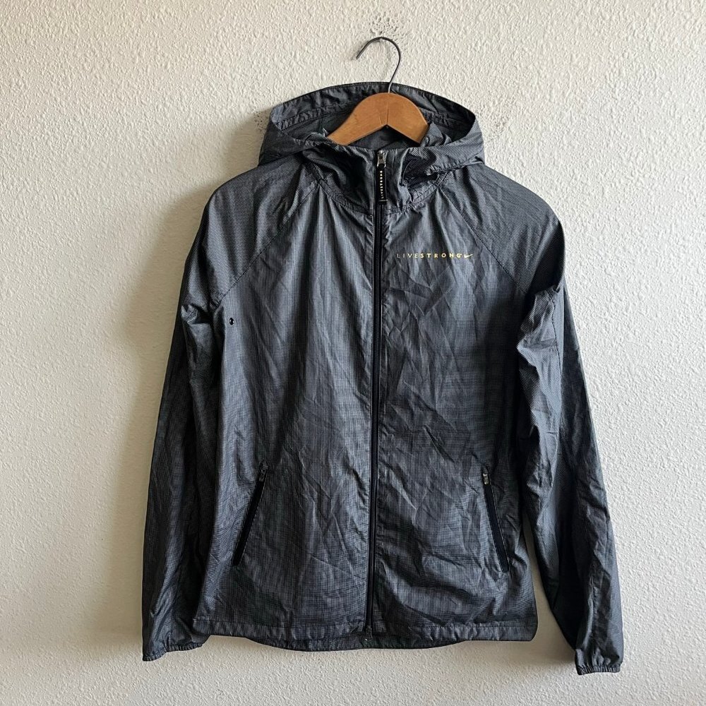 Nike Women's Livestrong Black Lightweight Hoodie Jacket Size S Style 467934-010